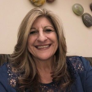 Meet your Posher, Annette